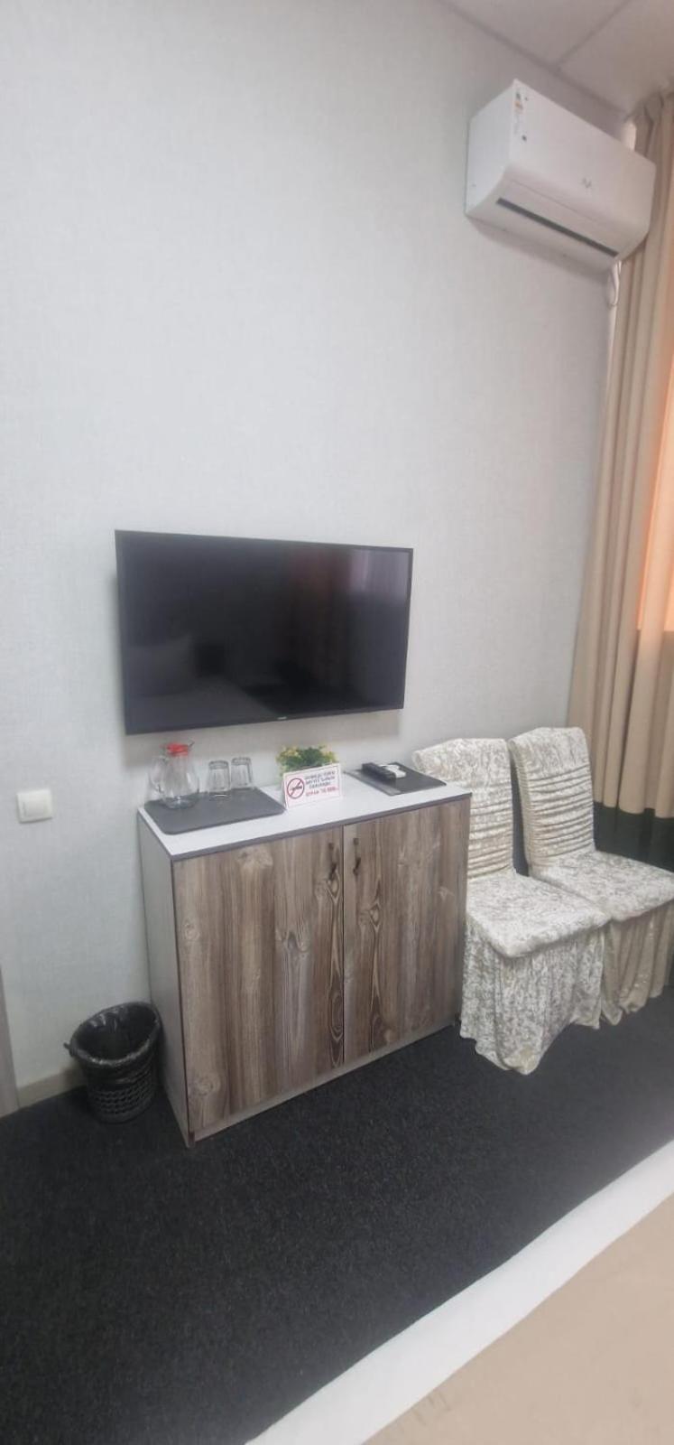 Tarlan Hotel 악타우 외부 사진
